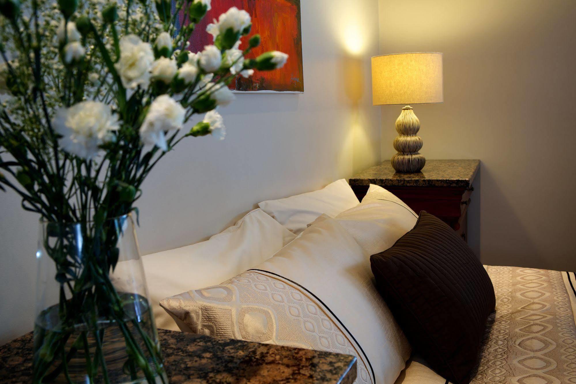 No. 82 B&B Stratford-upon-Avon Exteriör bild
